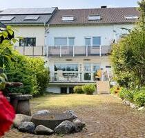 Großzügiges Reihenmittelhaus mit Garten, Garage und Stellplätze - Bonn Küdinghoven