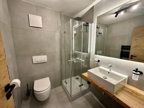 Foto - Moderne 1-Zimmer-Wohnung mit Balkon, Stellplatz und Keller