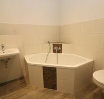 XXL Hoch drei...Etagen-Wohnung mit Wanne, Dusche u. Balkon!!!! - Freiberg