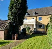 DREIFAMILIENHAUS IN GLADBECK – BALKON – TERRASSE – GARTEN - GARAG