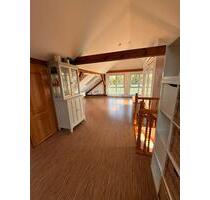 Helle 4-Zimmer Dachgeschoss-Maisonette mit Balkon 7 min zum bhf - Schulzendorf