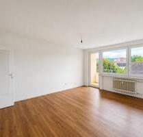 Sanierte 2-Zimmer-Wohnung mit Loggia & traumhaftem Weitblick in Barsingh. Egestorf - Barsinghausen