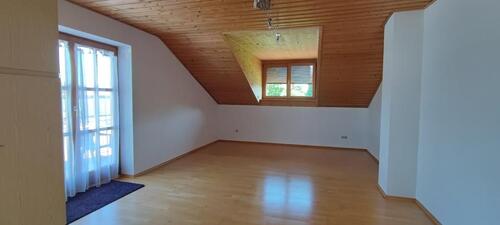 Foto - 1 Zi. Mansardenwohnung in Beyharting