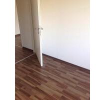 2 Zimmer Wohnung in Singen - 700,00&nbsp;EUR Kaltmiete, ca.&nbsp; 50,00&nbsp;m&sup2; in Singen (Hohentwiel) (PLZ: 78224)