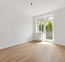 Sanierte 3-Raumwohnung mit Balkon in der Delitzscher Straße! - Halle (Saale) Büschdorf