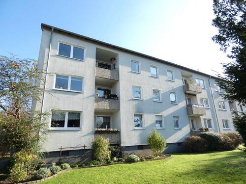 Foto - 4-Zimmer-Wohnung mit Balkon im Erdgeschoss * modernisiert *