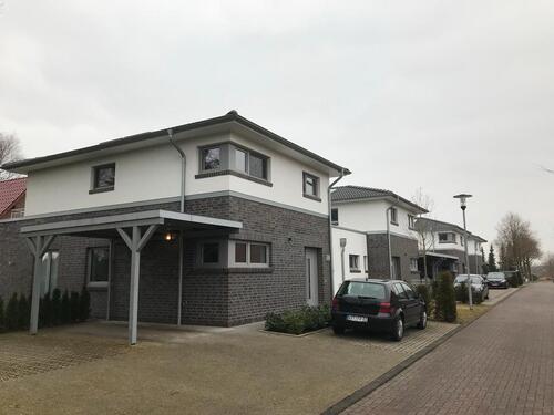 Foto - Voll-Möbelierte Ferienwohnung 2 Zimmer Küche Bad Balkon