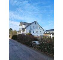 TOP Dachgeschosswohnung - 1.160,00&nbsp;EUR Kaltmiete, ca.&nbsp; 106,00&nbsp;m&sup2; in Heroldsbach (PLZ: 91336)