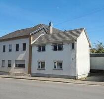 Sanierungbedürftiges kleines Haus - Grafschaft