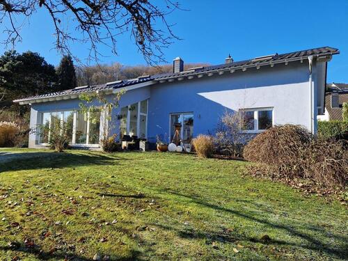 Foto - Großzügiges, luxuriös neugebautes Einfamilienhaus