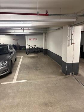 Foto - Tiefgaragenstellplatz an der Hackerbrücke zur Untermiete
