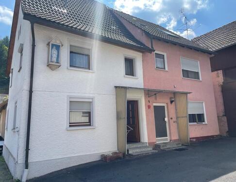 Foto - 8 Zimmer Doppelhaushälfte zum Kaufen in Würzburg