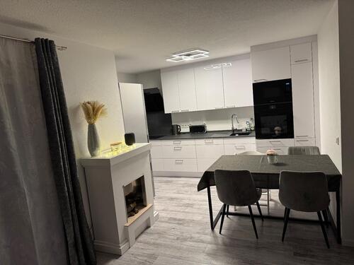 Foto - ruhige stilvoll renovierte 4,5Z Wohnung mit 128qm Garten & Küche