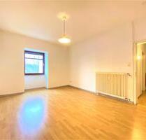 Zentral gelegenes Zimmer in 5er WG zu vermieten - Gießen