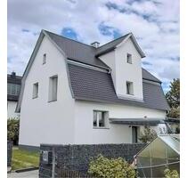 Kernsaniertes EFH mit PV, XXL-Garage & 1035 m² Grundstück - Sulzbach-Rosenberg