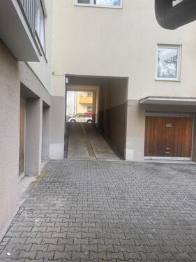 Foto - Großzügig Garage - 150,00 EUR Miete,