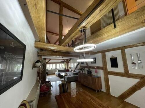 Foto - Denkmal: Wohnen über 2 Ebenen in Denkmal aus 19. Jahrhundert