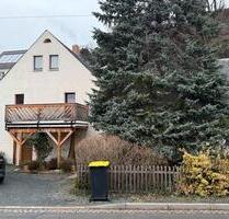 Freistehendes Einfamilienhaus 6 Zimmer mit Garten - Großschirma