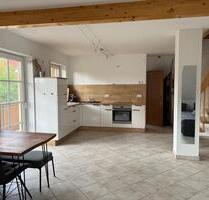 Charmante 2-Zimmer Maisonette in Ammerndorf mit Balkon