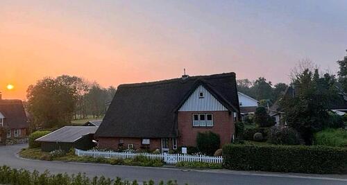 Foto - Attraktives Reetdachhaus in 21737 Wischhafen Niedersachsen