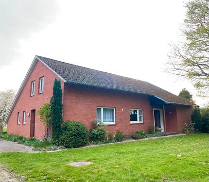 Foto - Von Privat - 6-Zimmer EFH mit Wirtschaftsgebäuden in ruhiger Lage