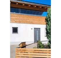 2 Zimmer Wohnung zu Vermieten - 1.000,00&nbsp;EUR Kaltmiete, ca.&nbsp; 68,00&nbsp;m&sup2; in Weng (PLZ: 84187) Hinzlbach