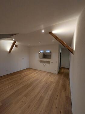 Foto - 2 Zimmer Dachgeschoßwohnung zur Miete in Holzkirchen