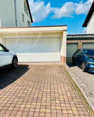 Foto - Parkplatz zu vermieten - 40,00 EUR Miete,