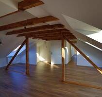 Kernsanierte DG-Wohnung Stadionviertel Neuss