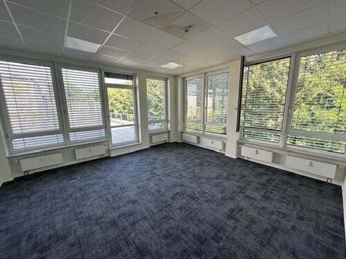 Foto - Rennovierte Büroflächen mit Terrasse (provisionsfrei)