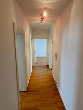 Foto - Helle 3-ZKB Wohnung - 630,00&nbsp;EUR Kaltmiete, ca.&nbsp; 80,00&nbsp;m&sup2;