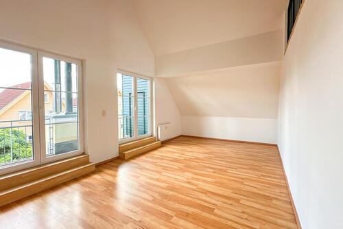 Foto - +++Traumhafte Maisonettewohnung mit Balkon und Wannenbad+++