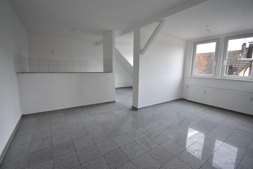 Foto - Altbaucharme in Kray! Gepflegte 2-Zimmer-Wohnung im DG zu vermieten