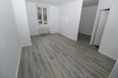 Foto - Schönes Apartment mit 1,5 Zimmern +Laminat+Bad mit Dusche+EBK! Ideal geeignet für Studenten