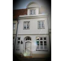 Altstadthaus an der Trave - 470.000,00 EUR Kaufpreis, in Lübeck (PLZ: 23552) Innenstadt