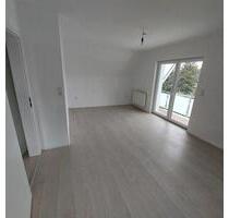 2 Zimmer Dachgeschoss Wohnung 68 m² mit separatem Eingang - Bremen Hemelingen