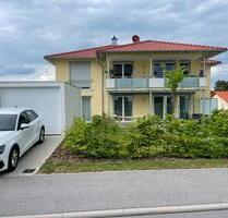 neuwertige 4-Zimmer-Wohnung in Coburg-Scheuerfeld