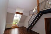 Foto - Super Maisonettewohnung mit 3 Zimmern+2 Balkone+Tageslichtbad mit Wanne & Fenster+Stellplatz!