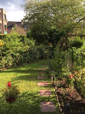 Foto - Garten-Familienwohnung in der Otto-Hahn-Siedlung.