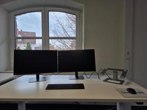 Foto - BüroSchreibtisch Vermietung - 250,00&nbsp;EUR Kaltmiete,