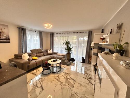 Foto - Stilvolle 3-Zimmer-Erdgeschosswohnung mit Garten