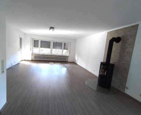 Foto - 4-Zimmer EG Wohnung Garage Schwedenofen Balkon Zentrum