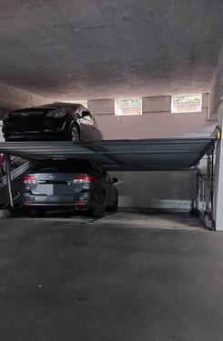 Foto - Tiefgaragenstellplatz zu vermieten