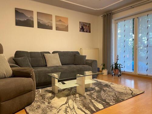 Foto - Top gepflegte 2,5 Zimmer Wohnung inkl. Kellerraum, Garten, EG