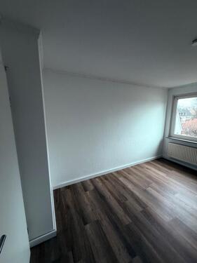 Foto - 3 - Zimmer Wohnung (komplett Saniert)