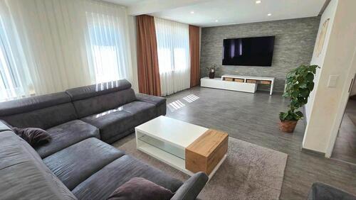 Foto - SANIERT & BEZUGSFERTIG! 6,5-Zi.-Haus in RT-Betzingen