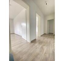 *** Singles oder Paare aufgepaßt!!! Einziehen und Wohlfühlen *** EG + Balkon + barrierearm ** - Lüdenscheid Othlinghausen