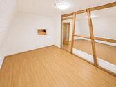 Foto - 3 Zimmer Dachgeschoßwohnung zur Miete in Niederneisen