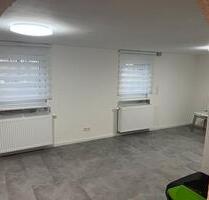Teilmöblierte helle 2- Zimmer Halbkellerwohnung - Darmstadt Arheilgen