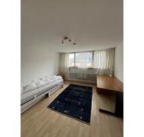 Möbliertes Zimmer in 3er-WG in Freiburg-Wiehre (18 m²) - Freiburg im Breisgau Herdern